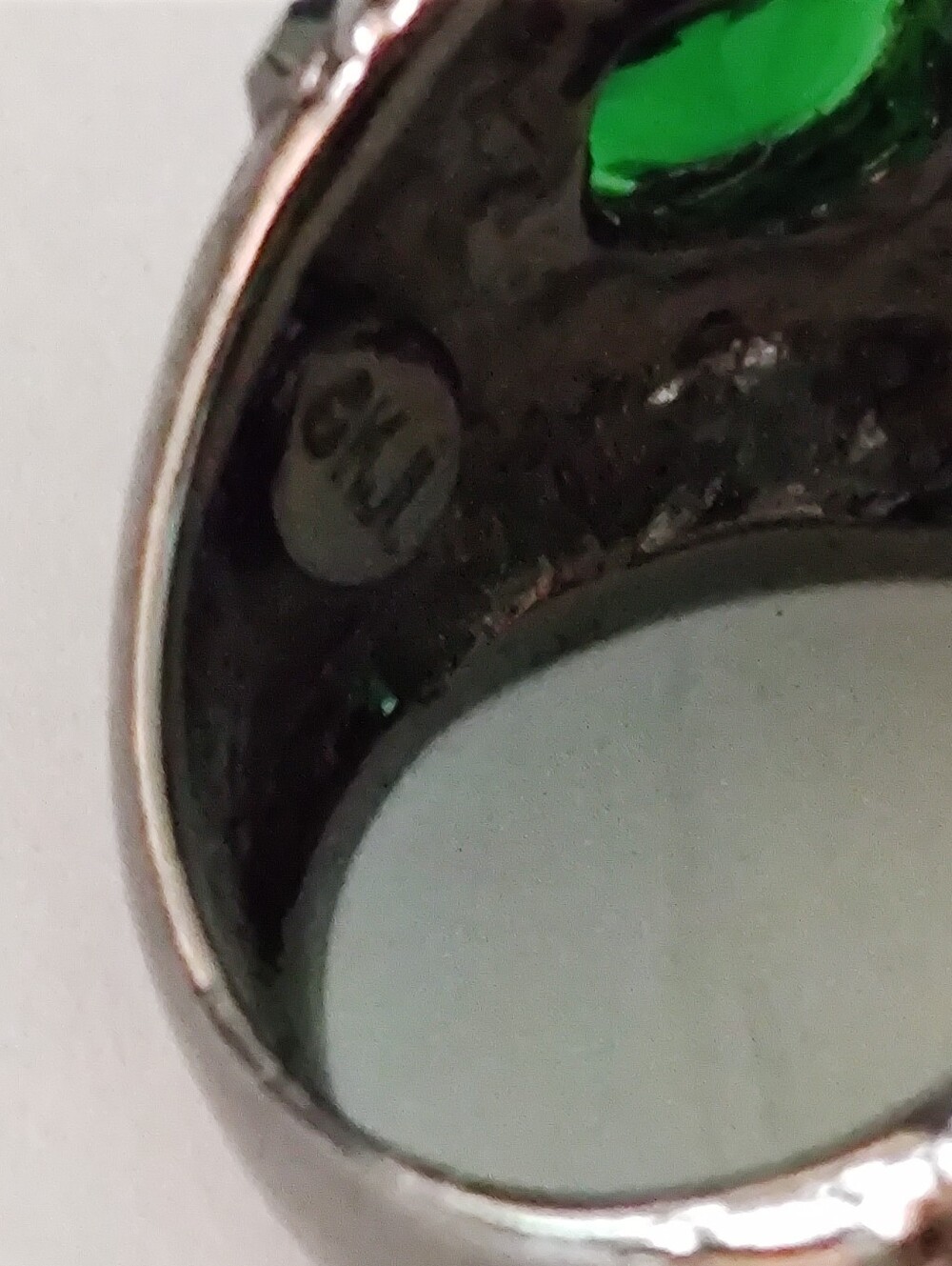 VINTAGE STATEMENT RING - Picture 5 of 10